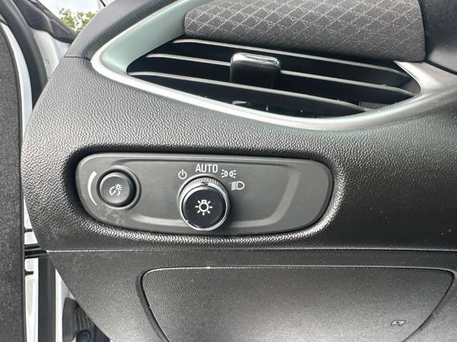 Used 2023 Chevrolet Malibu LT FWD image 23