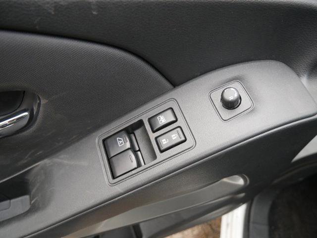 Certified 2024 Nissan Frontier SV w/ SV Convenience Package image 17