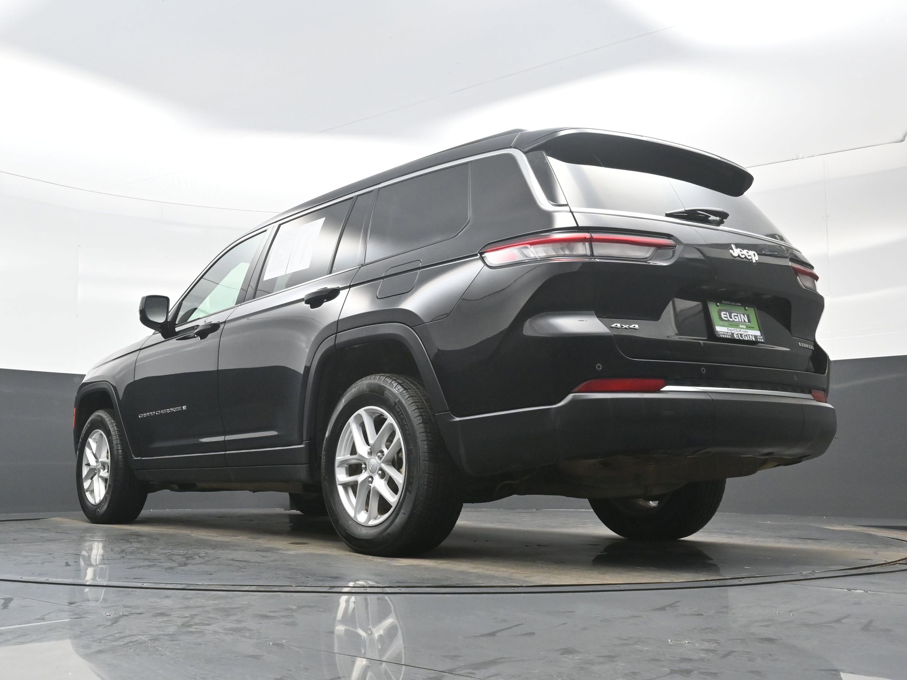 Used 2024 Jeep Grand Cherokee L Laredo image 28