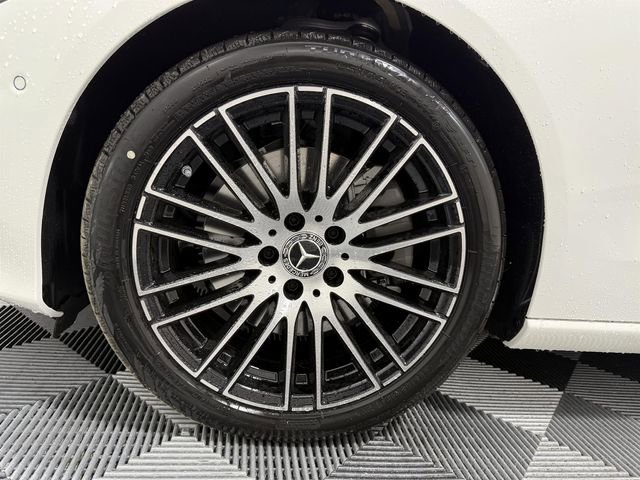 Used 2025 Mercedes-Benz C 300 4MATIC Sedan image 8