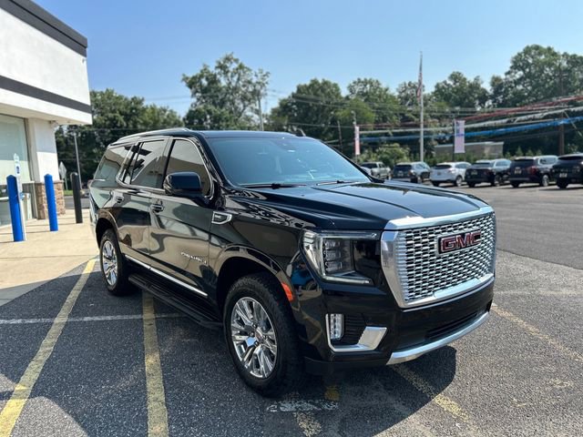 Used 2024 GMC Yukon Denali image 3