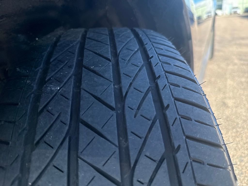 Used 2025 Toyota Camry XLE image 40