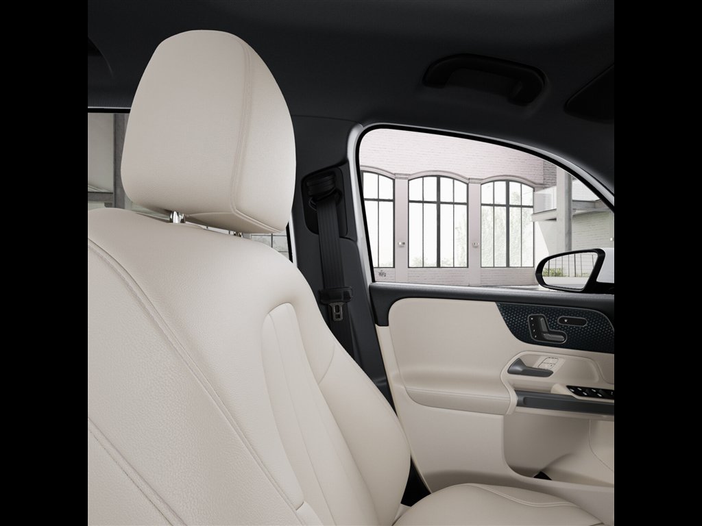 Certified 2026 Mercedes-Benz GLB 250 4MATIC image 43