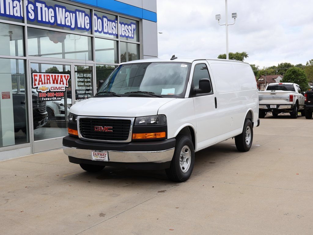 New 2025 GMC Savana 2500 w/ Enhanced Convenience Package RWD image 6