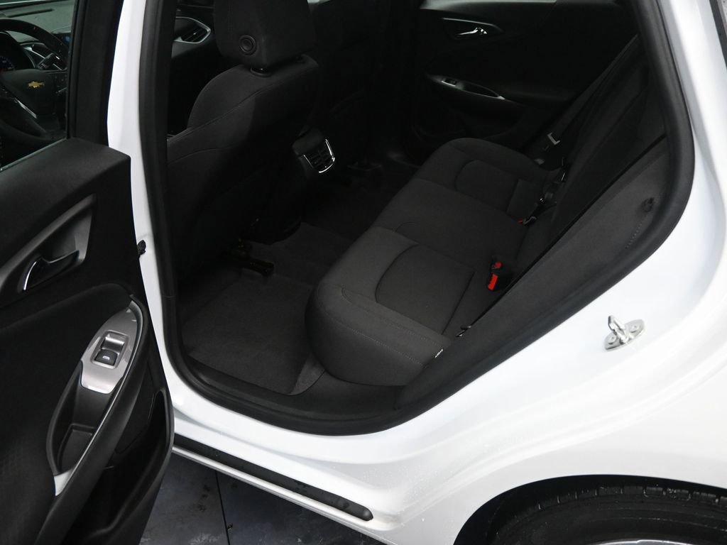 Used 2023 Chevrolet Malibu LT image 17