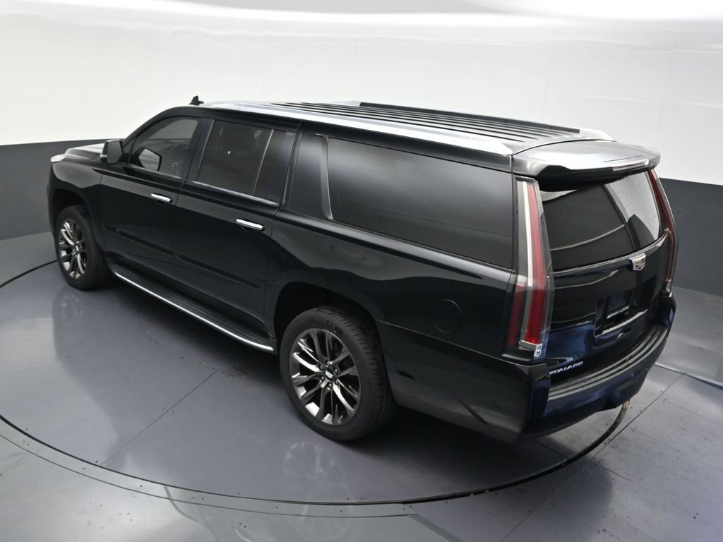 Used 2019 Cadillac Escalade ESV Luxury w/ Escalade Sport Edition image 18