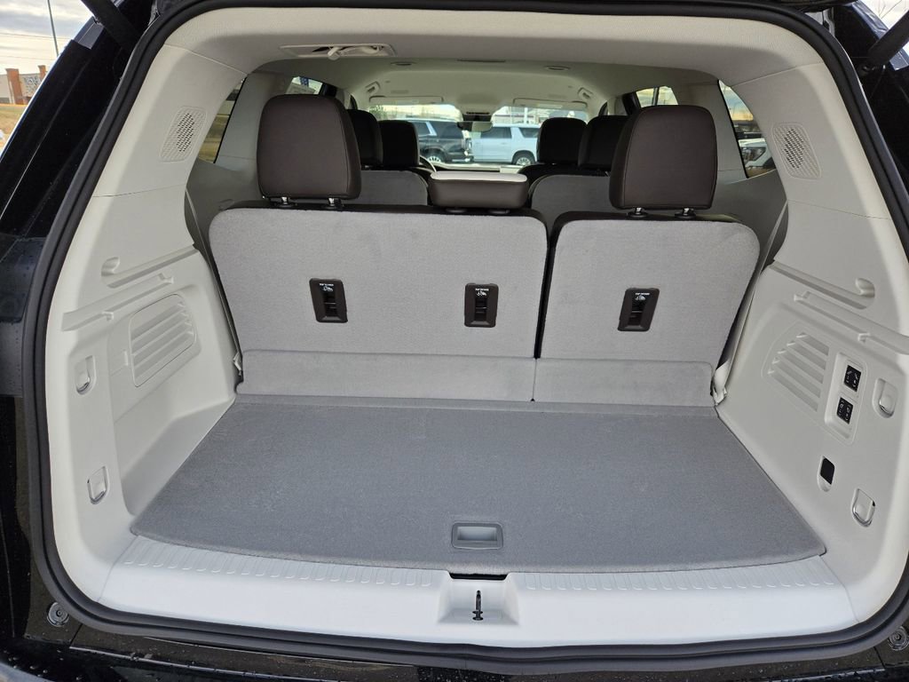 New 2026 GMC Acadia Denali w/ Super Cruise Package AWD/4WD image 8