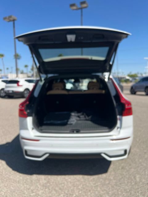 Used 2024 Volvo XC60 T8 Ultimate w/ Protection Package Premier AWD/4WD image 30