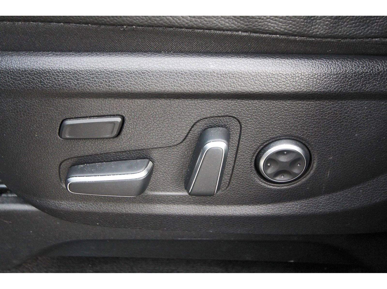 Used 2023 Hyundai Palisade Limited w/ Cargo Package image 29