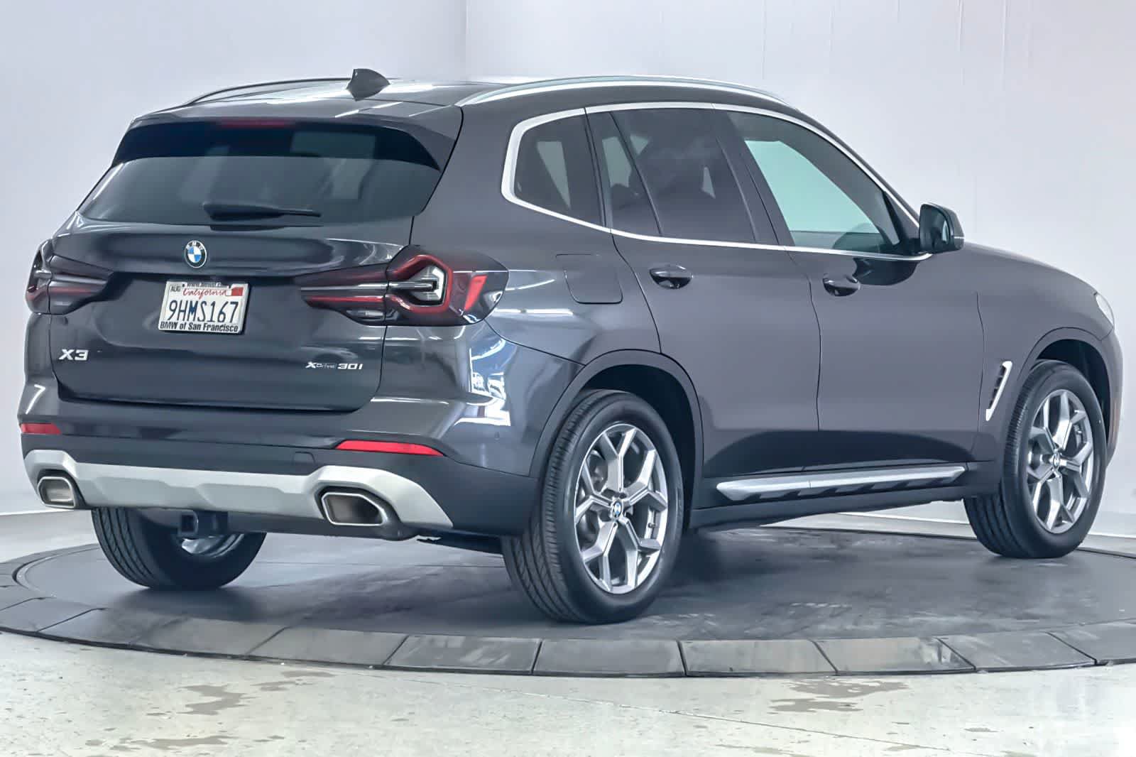 Used 2023 BMW X3 xDrive30i w/ Premium Package AWD/4WD image 2