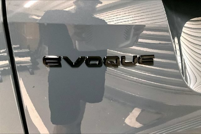 Certified 2026 Land Rover Range Rover Evoque Dynamic SE AWD/4WD image 7