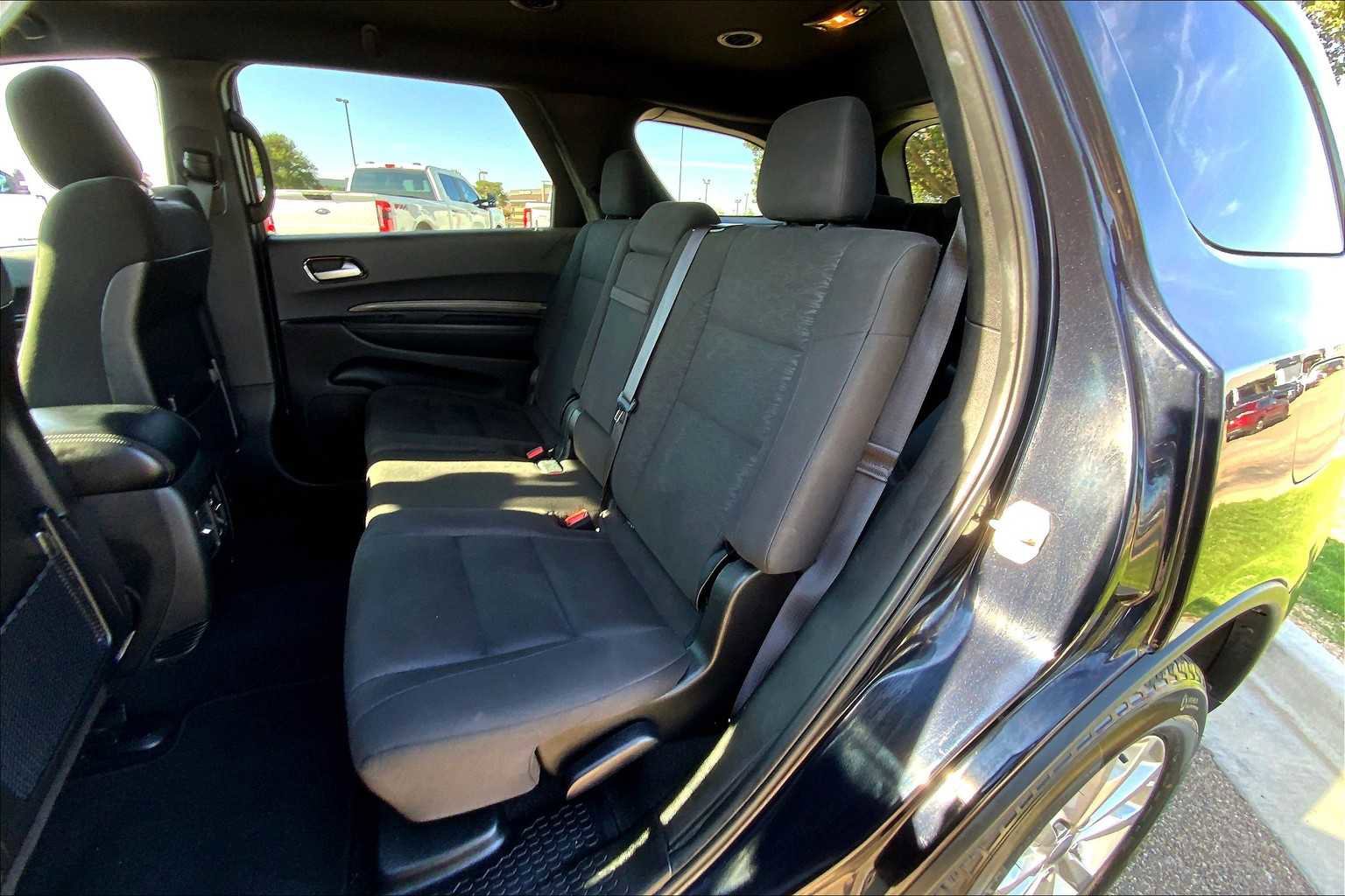 Used 2024 Dodge Durango SXT w/ 3rd Row Seating Group image 37