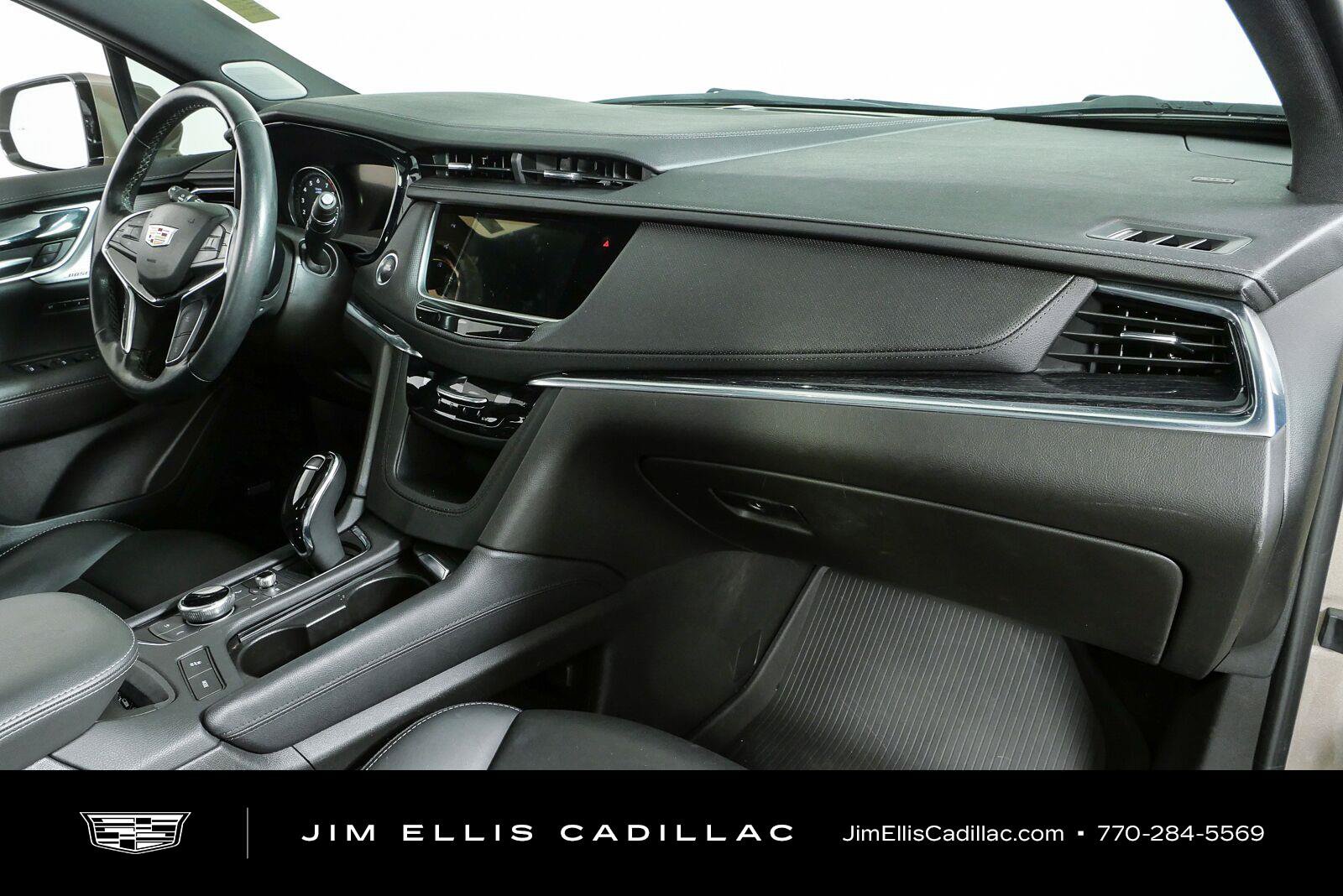 Used 2023 Cadillac XT5 Premium Luxury w/ Technology Package FWD image 25