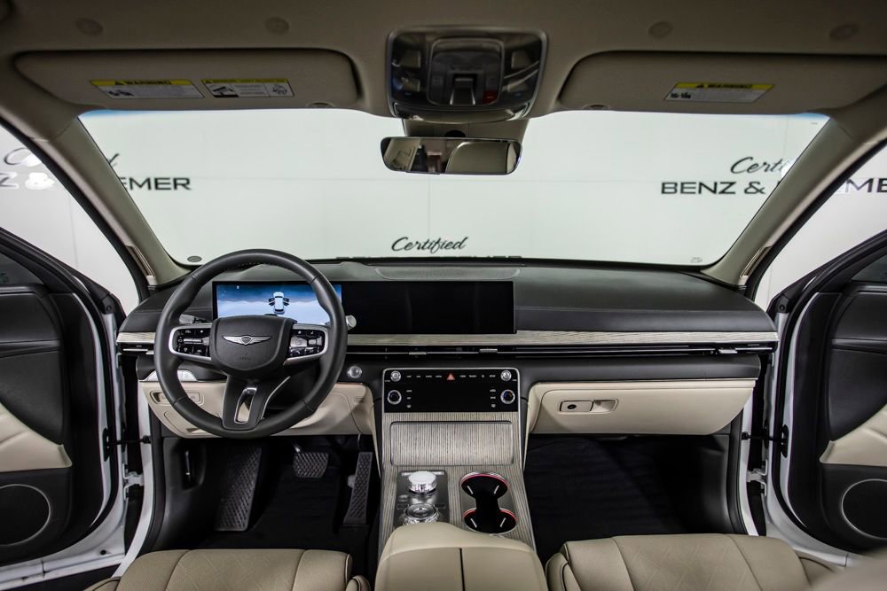 Used 2025 Genesis GV80 2.5T Prestige image 27