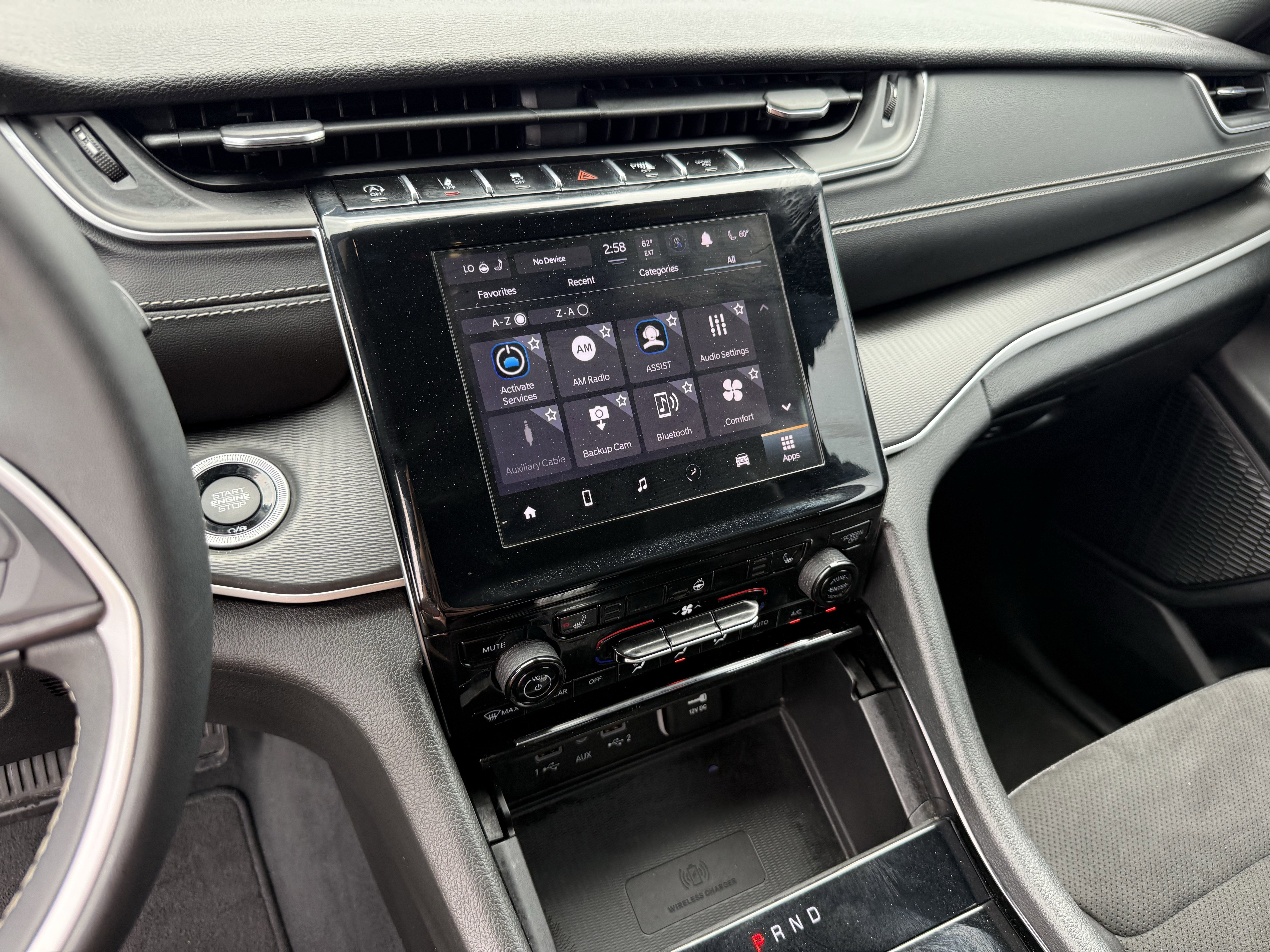 Used 2023 Jeep Grand Cherokee L Laredo image 19