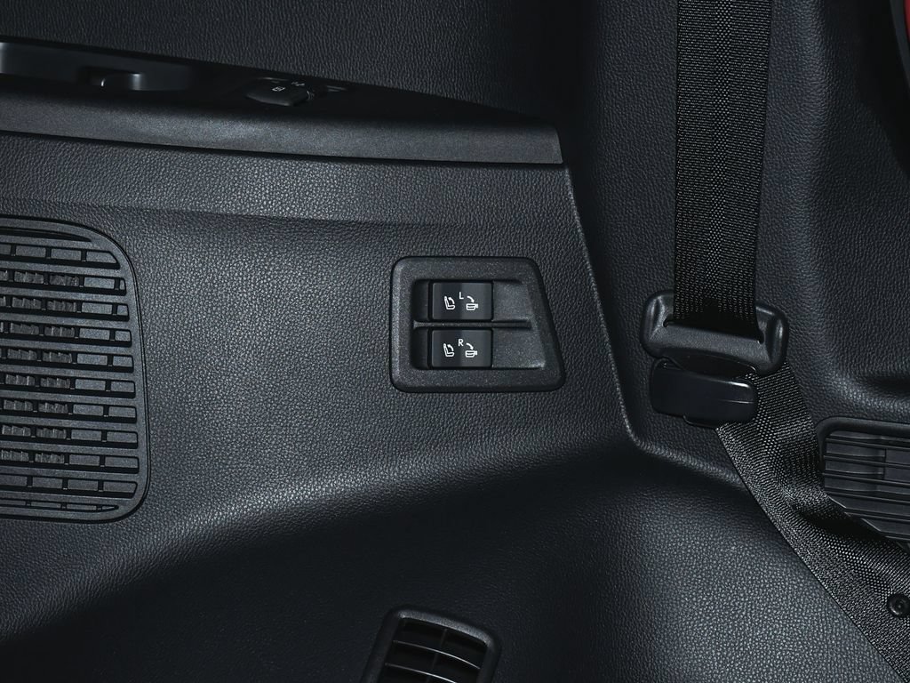 Used 2025 Lexus LX 700h F Sport AWD/4WD image 73
