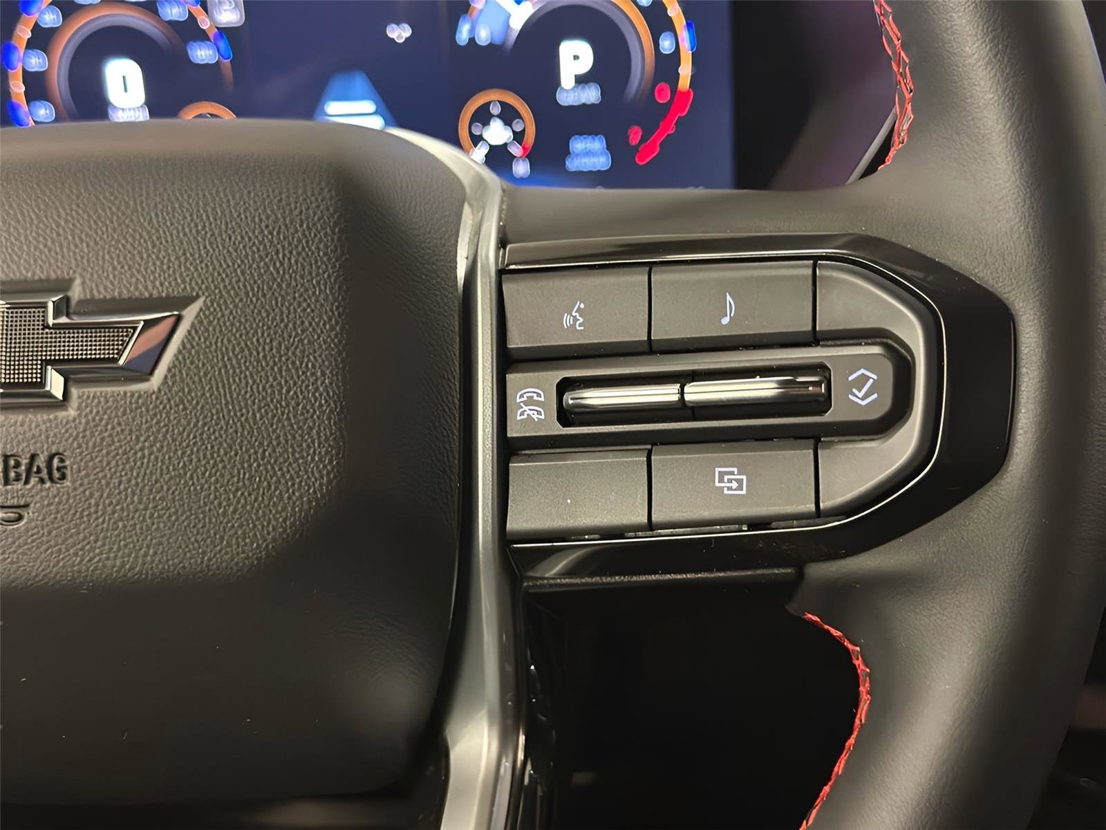 Certified 2024 Chevrolet Colorado Z71 w/ Z71 Convenience Package 2 image 17