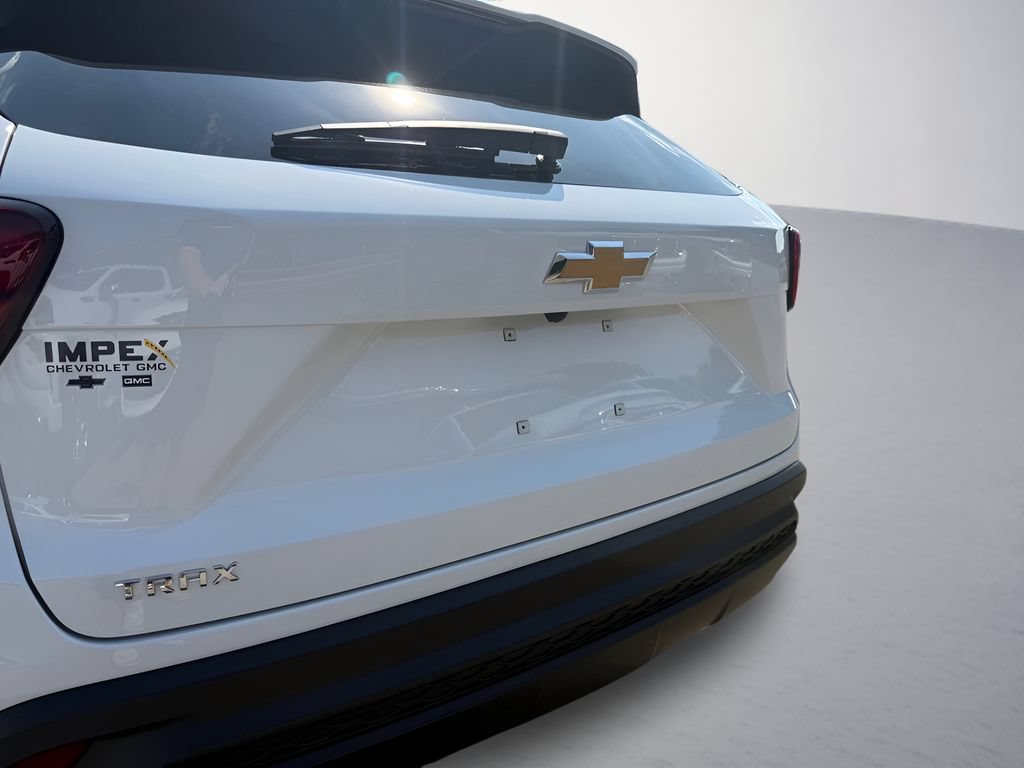 New 2026 Chevrolet Trax LS FWD image 26