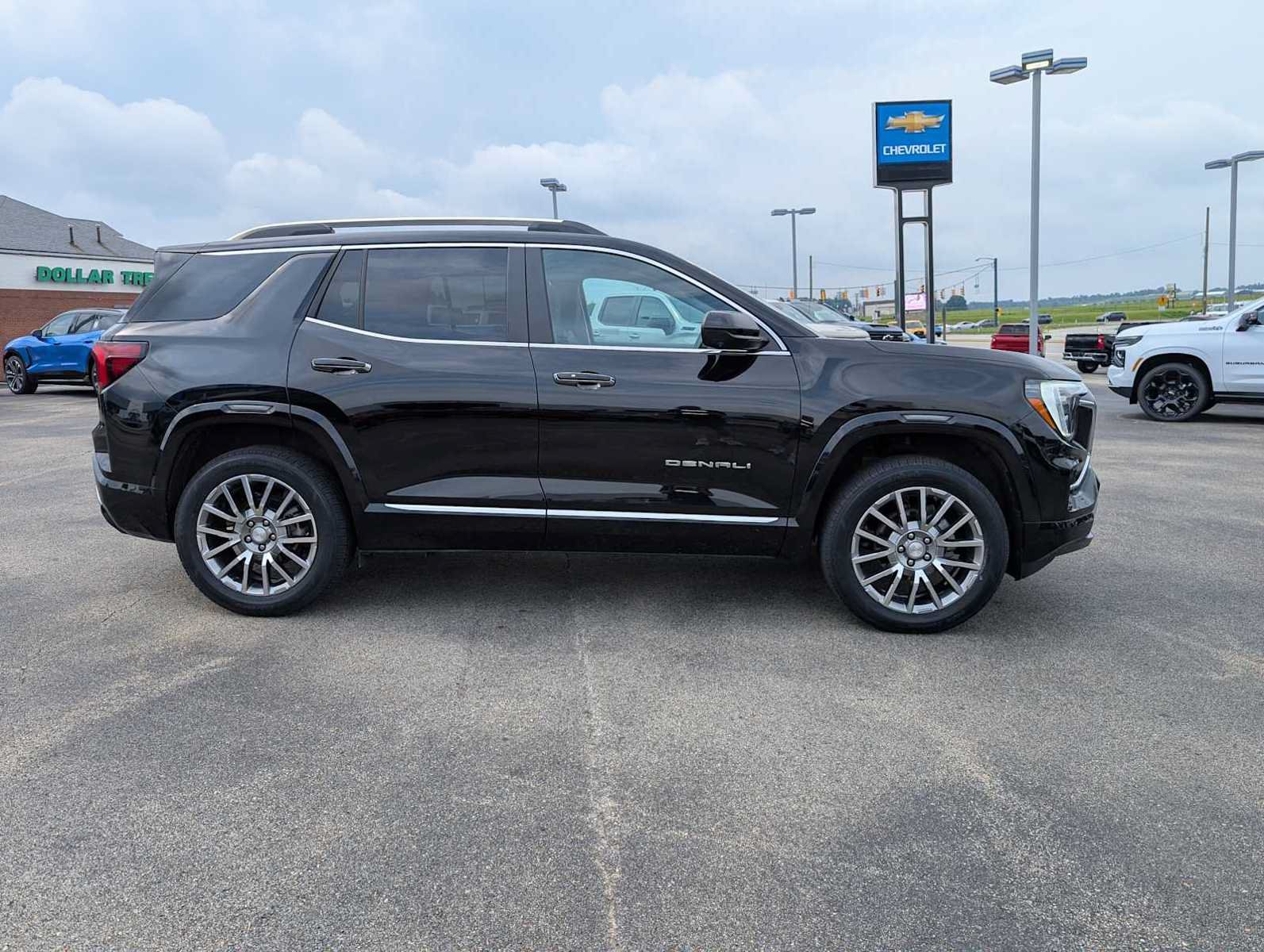 Used 2026 GMC Terrain Denali w/ LPO, Floor Liner Package AWD/4WD image 7