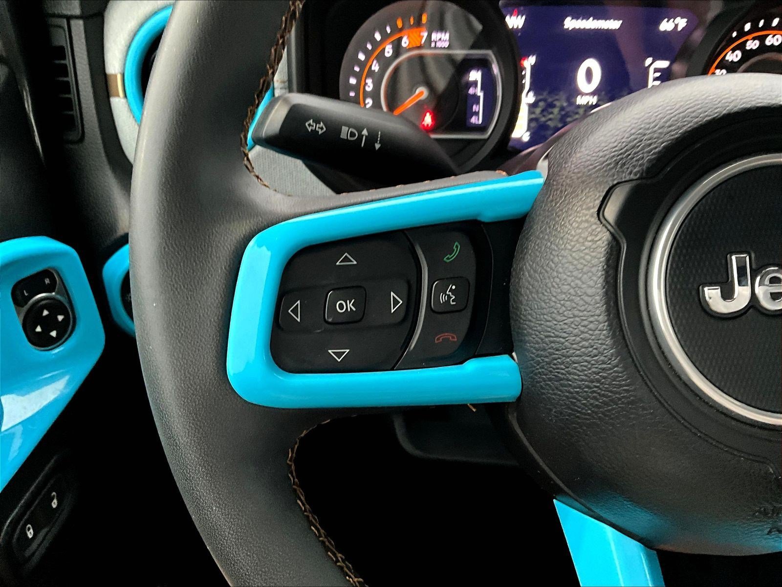 Used 2024 Jeep Wrangler Unlimited Sport AWD/4WD image 11