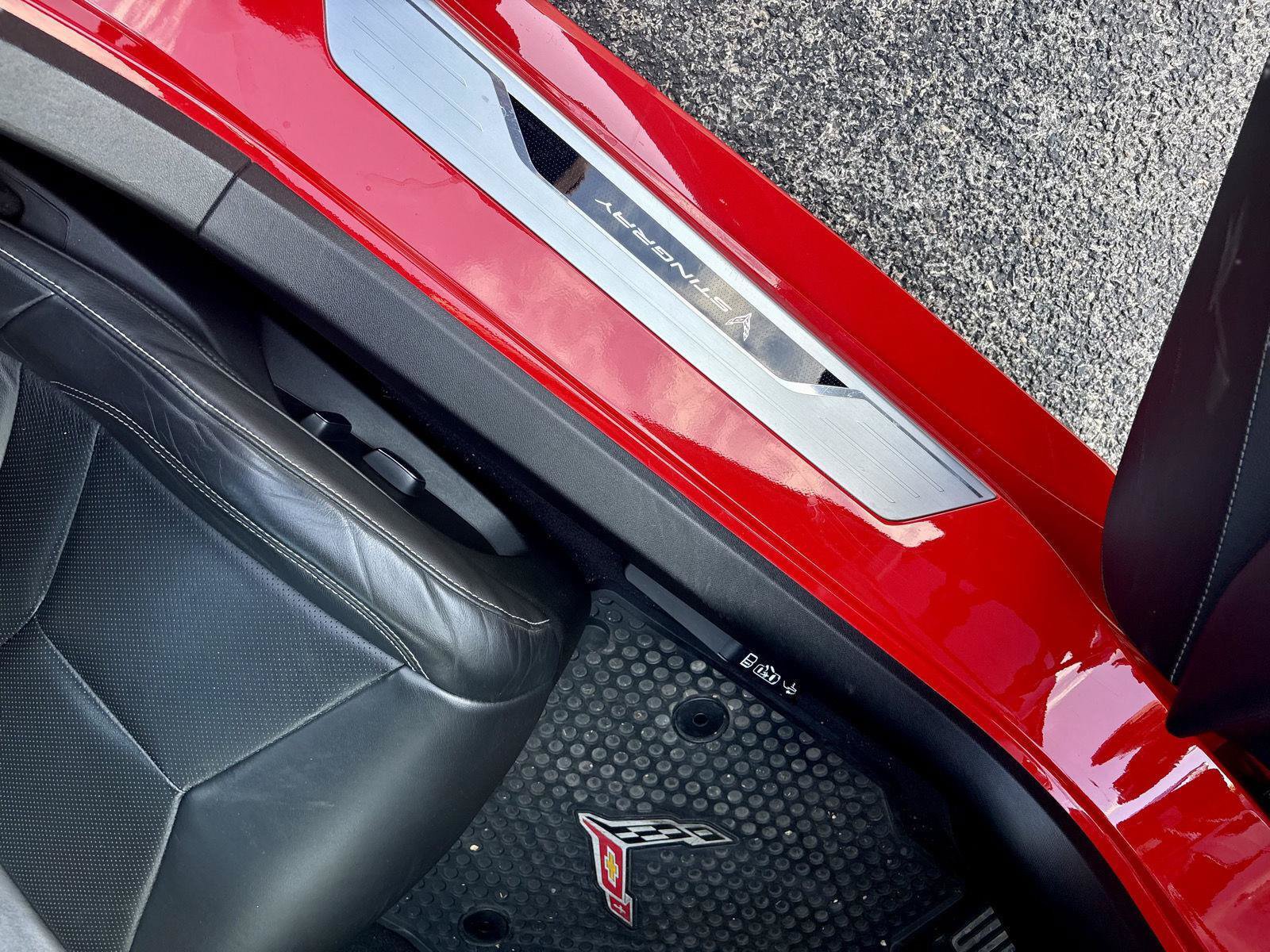Used 2022 Chevrolet Corvette Stingray Convertible w/ Z51 Performance Package RWD image 19