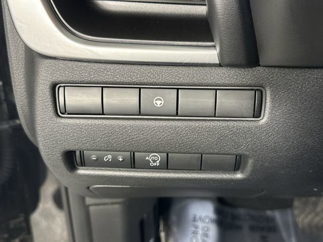 Used 2023 Nissan Rogue SV image 14