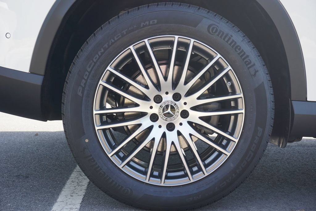 Certified 2026 Mercedes-Benz GLC 300 image 17