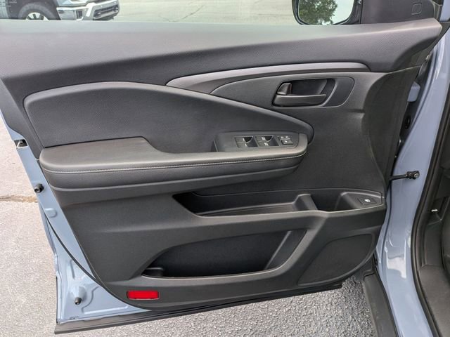 Used 2025 Honda Ridgeline Sport image 12