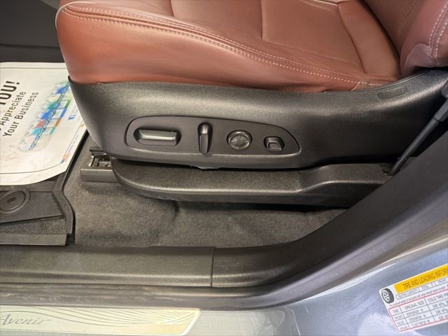 Used 2021 Buick Enclave Avenir w/ Avenir Technology Package image 12