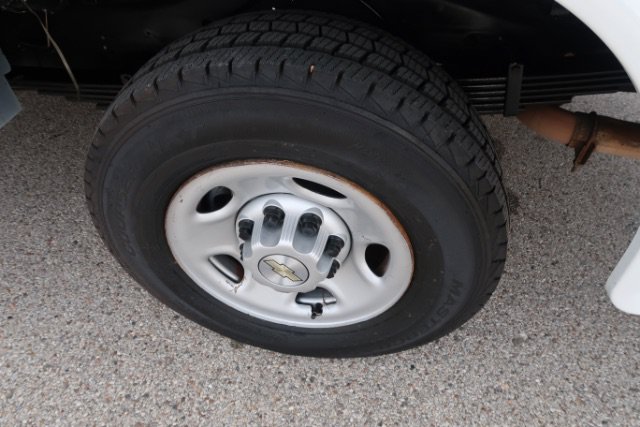 Used 2020 Chevrolet Express 3500 w/ Power Convenience Package RWD image 13
