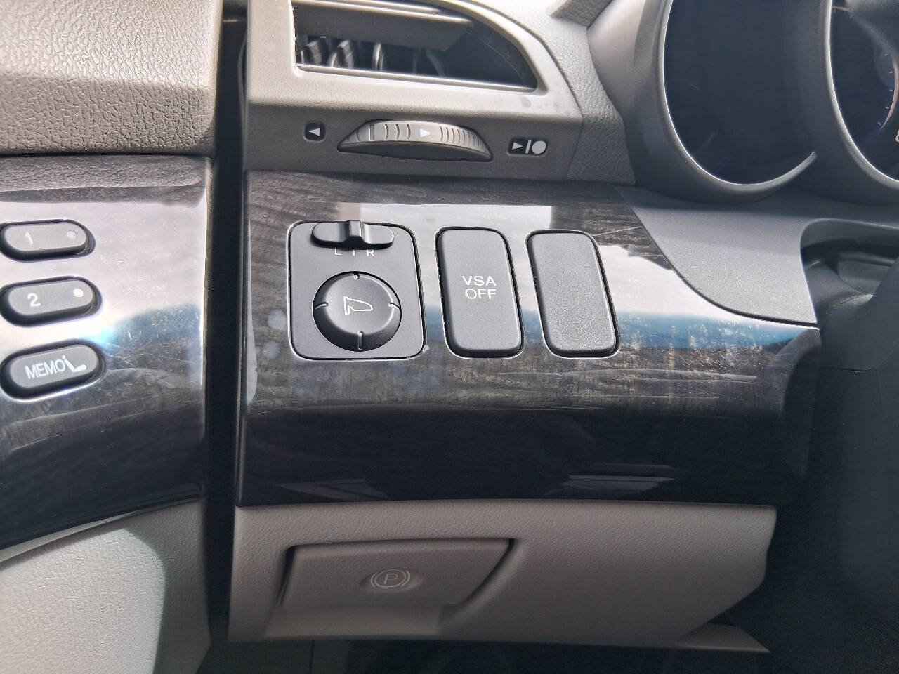 Used 2008 Acura MDX w/ Technology Package AWD/4WD image 29
