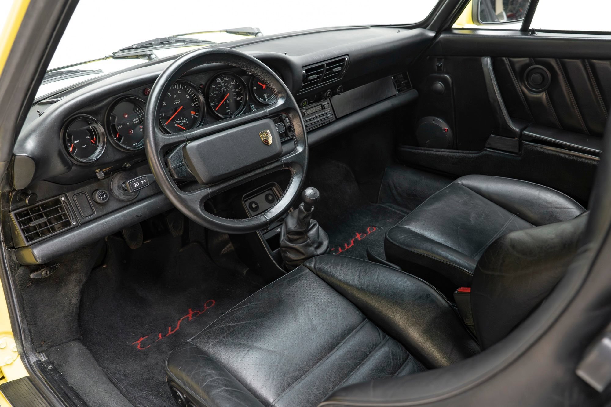 Used 1988 Porsche 911 Carrera RWD image 14