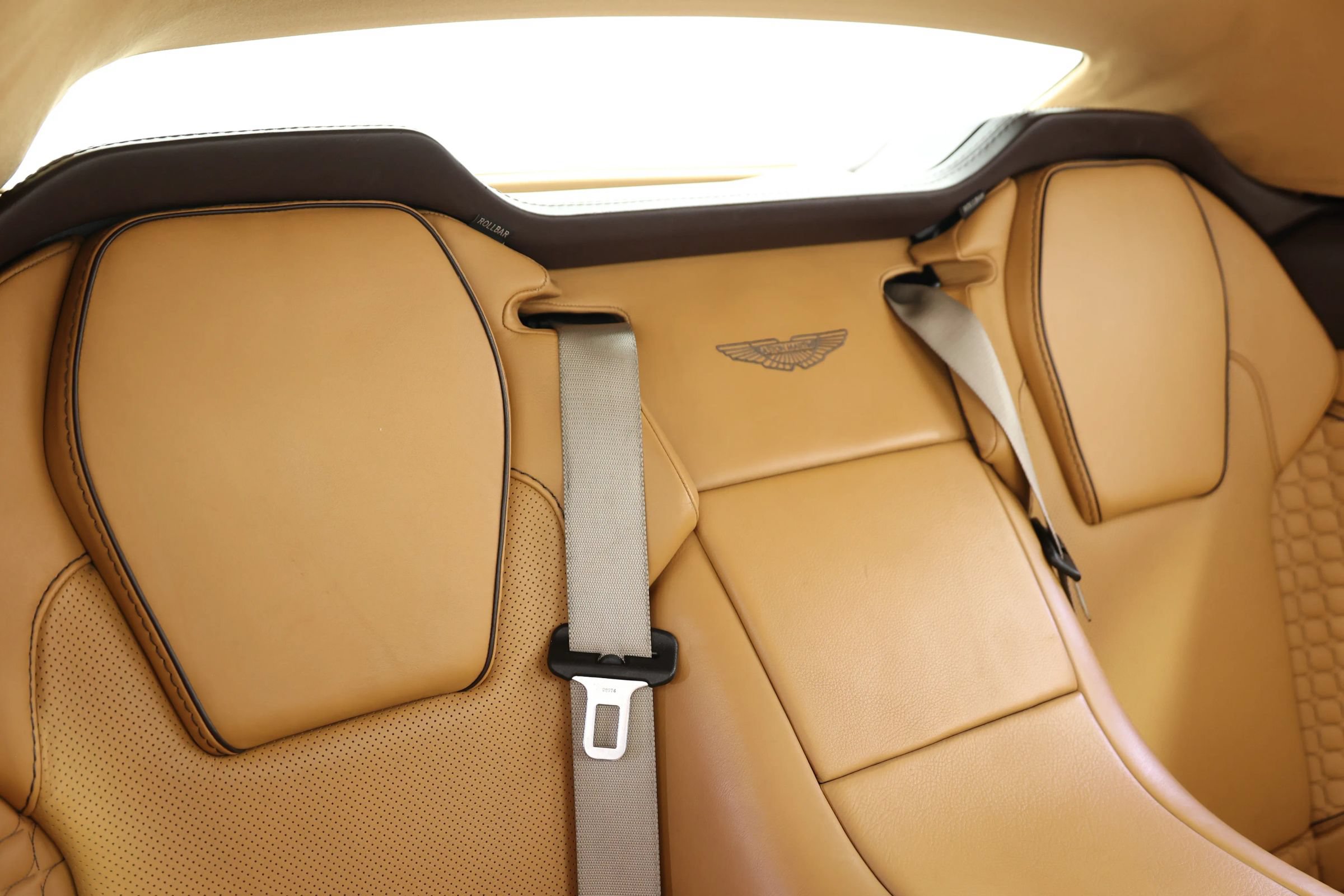 Used 2015 Aston Martin Vanquish Volante RWD image 56
