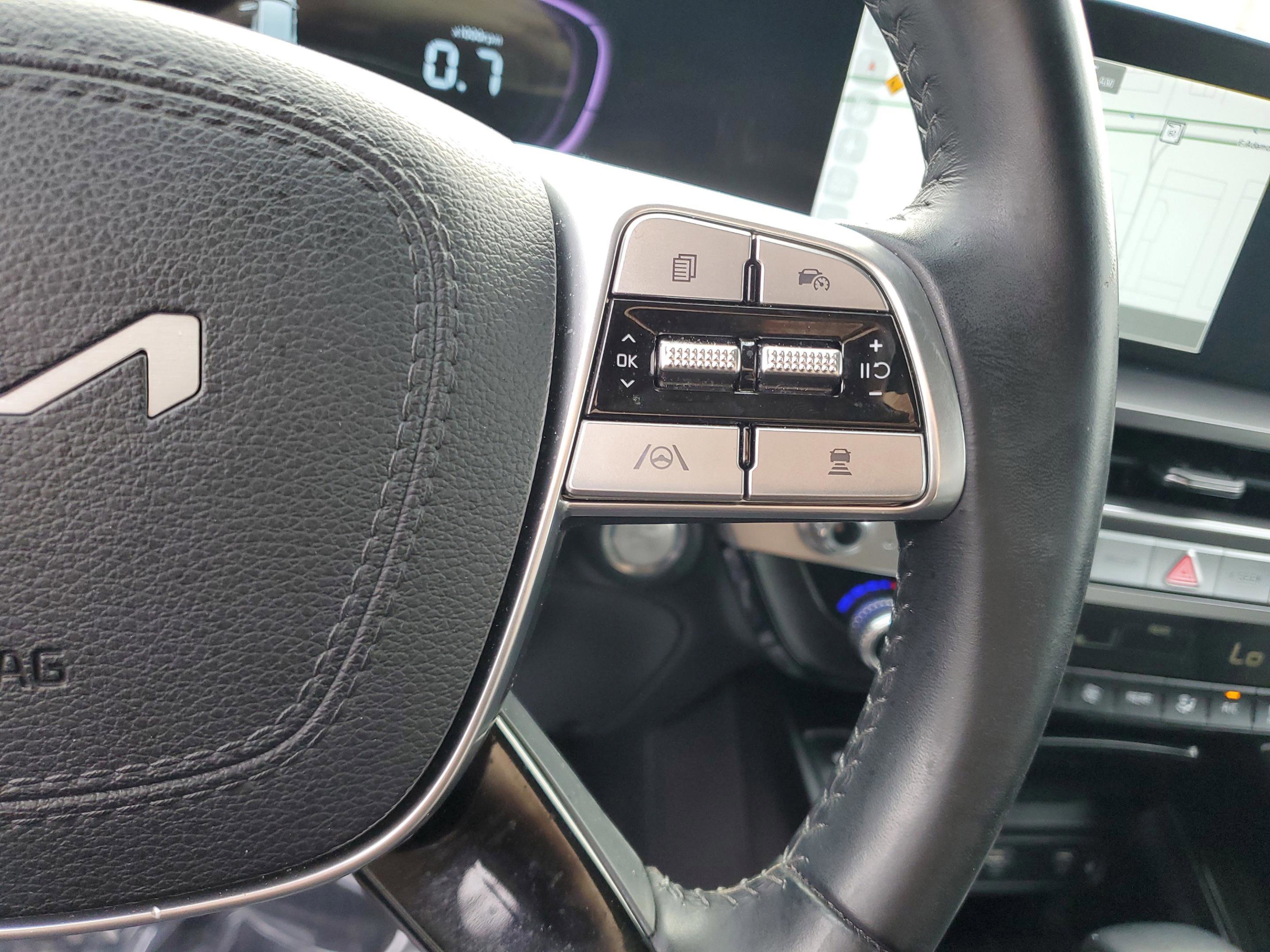 Certified 2025 Kia Telluride S image 26