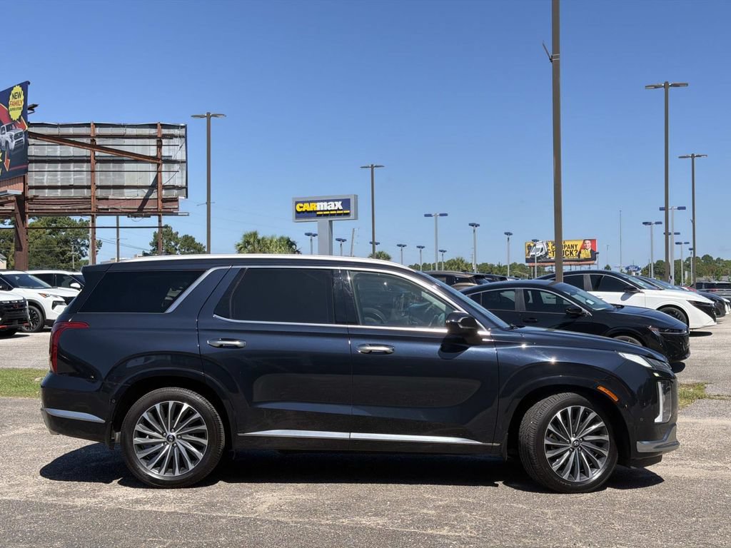 Used 2023 Hyundai Palisade Calligraphy AWD/4WD image 3