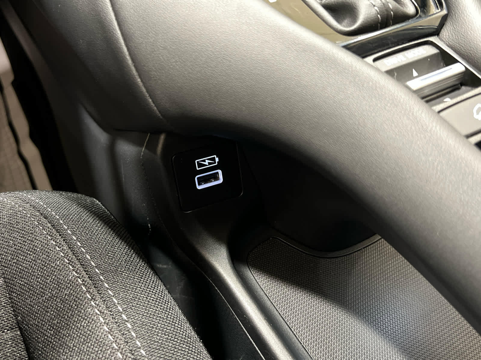 Certified 2023 Honda HR-V LX image 22