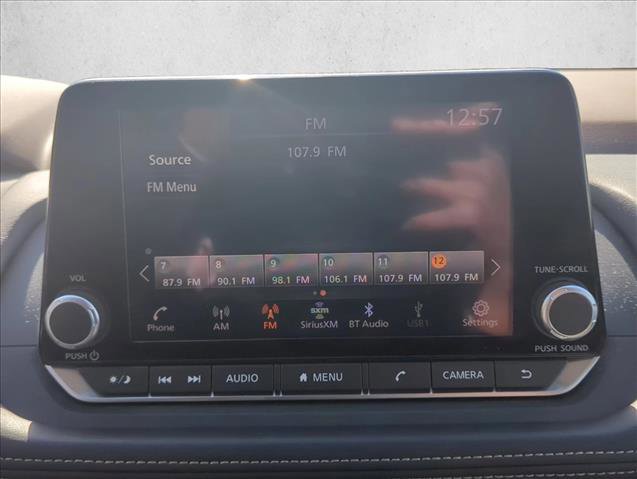 Used 2023 Nissan Rogue SV image 12