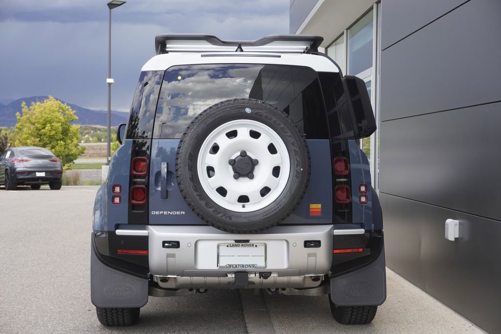 New 2025 Land Rover Defender 110 S image 6