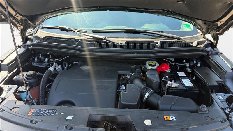 Used 2017 Ford Explorer XLT w/ Equipment Group 202A FWD image 20