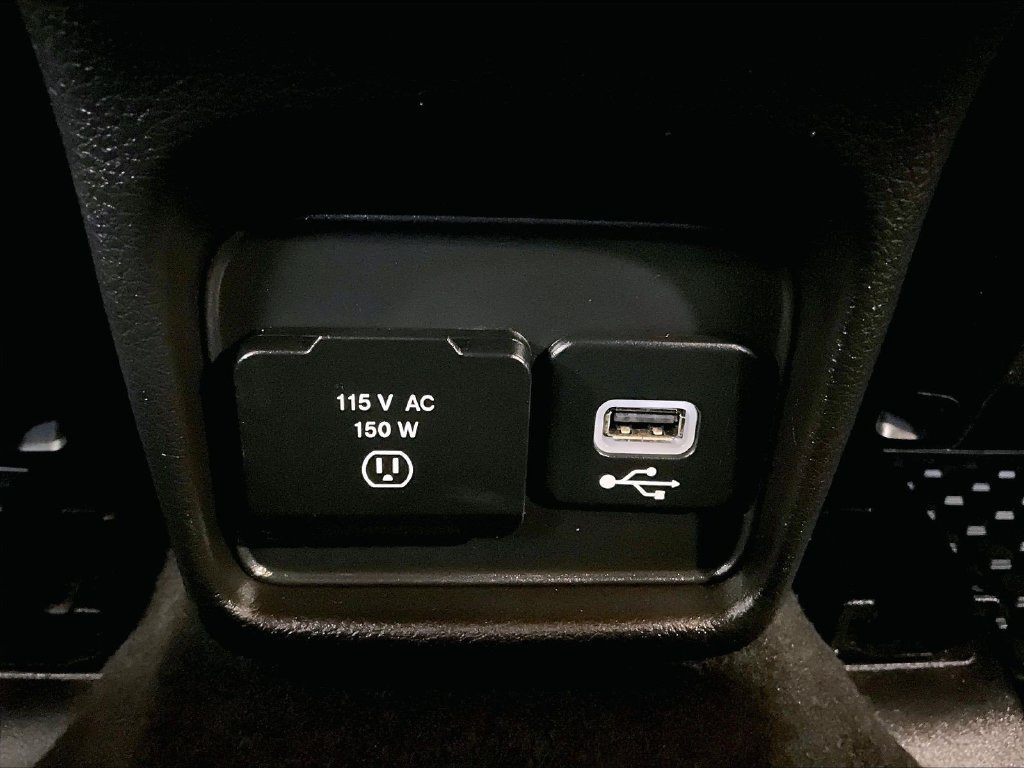 Used 2018 Jeep Compass Latitude w/ Popular Equipment Group AWD/4WD image 28