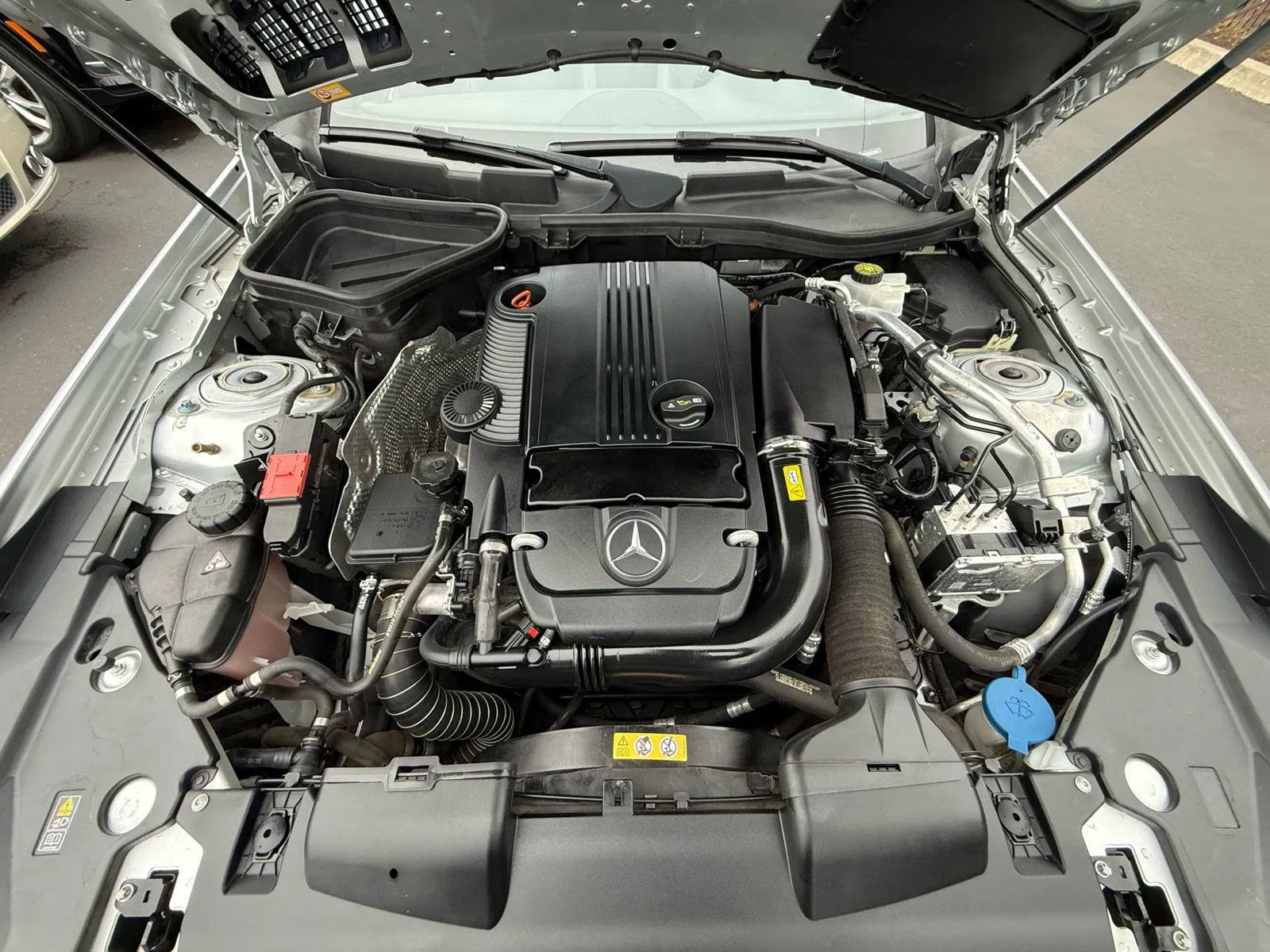 Used 2015 Mercedes-Benz SLK 250 image 24