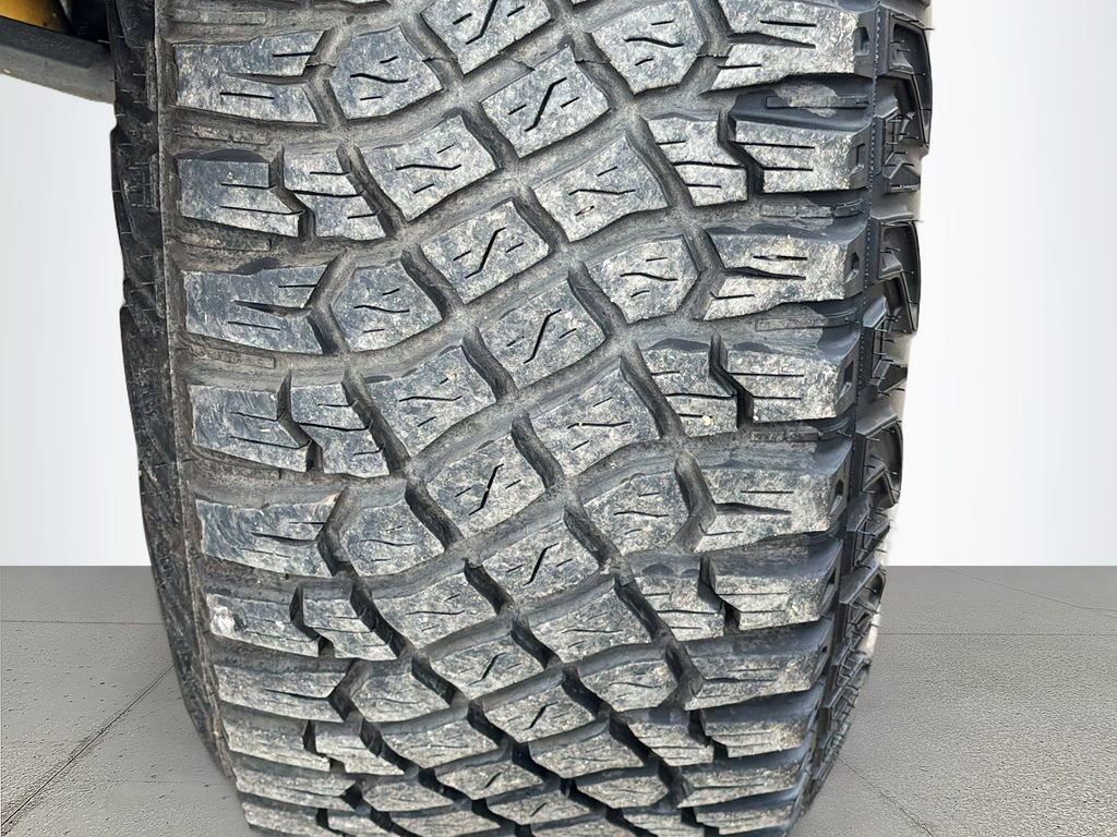 Used 2024 Ford Bronco Everglades image 41