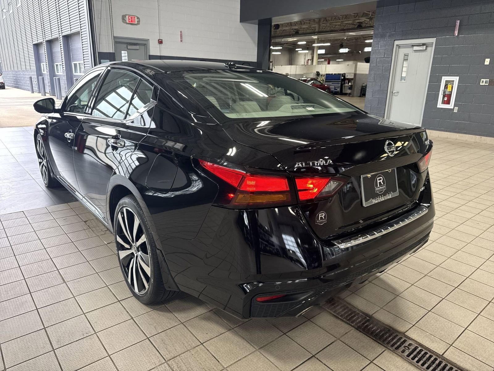 Certified 2019 Nissan Altima 2.5 Platinum AWD/4WD image 38