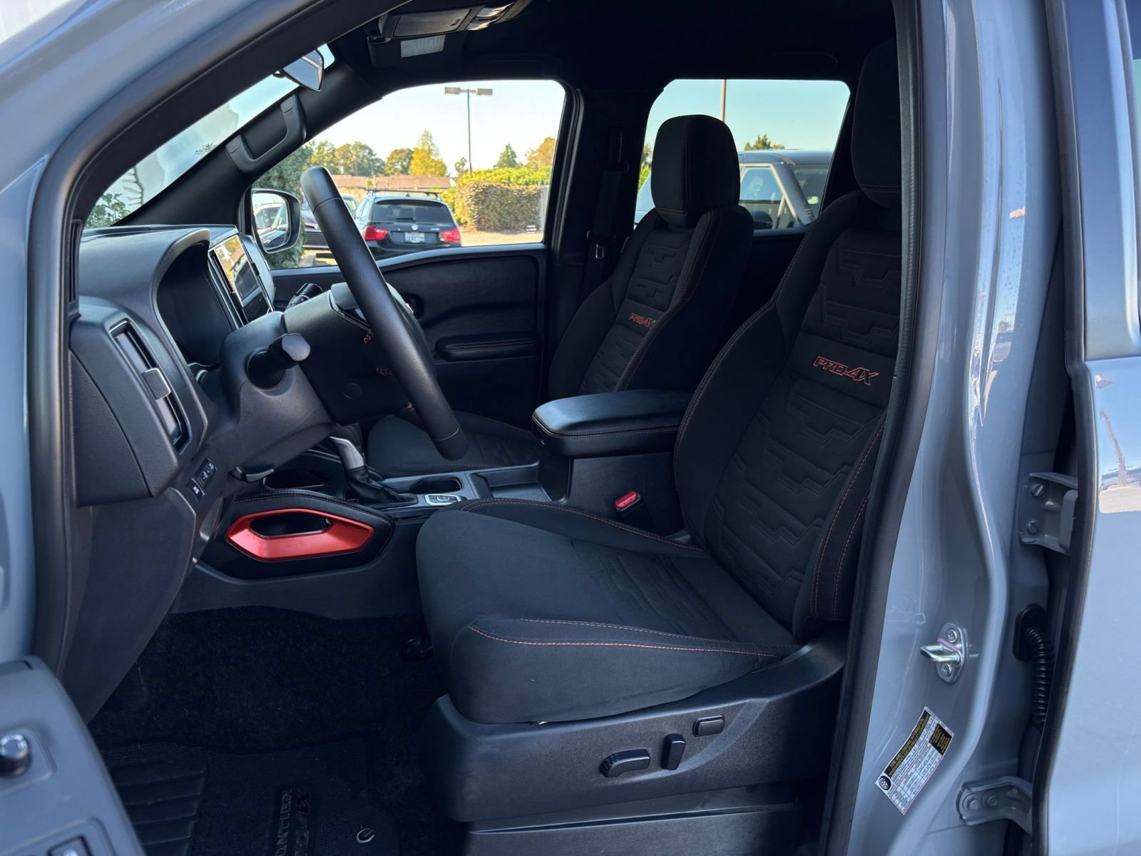 Used 2026 Nissan Frontier PRO-4X AWD/4WD image 37