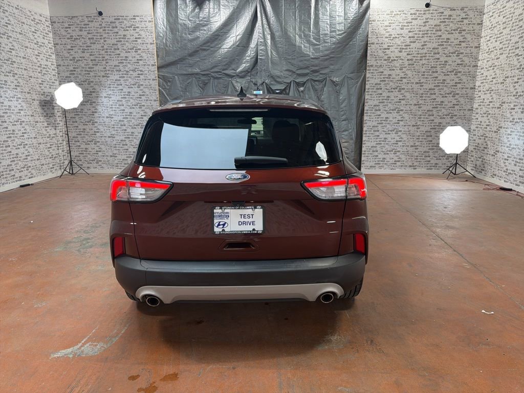 Used 2021 Ford Escape SE image 6