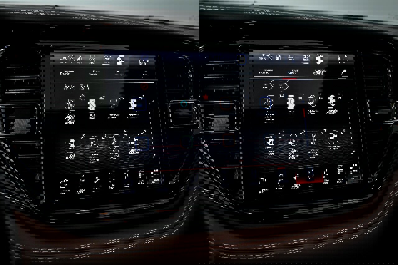 Used 2021 Dodge Durango SRT Hellcat w/ Premium Interior Group image 34