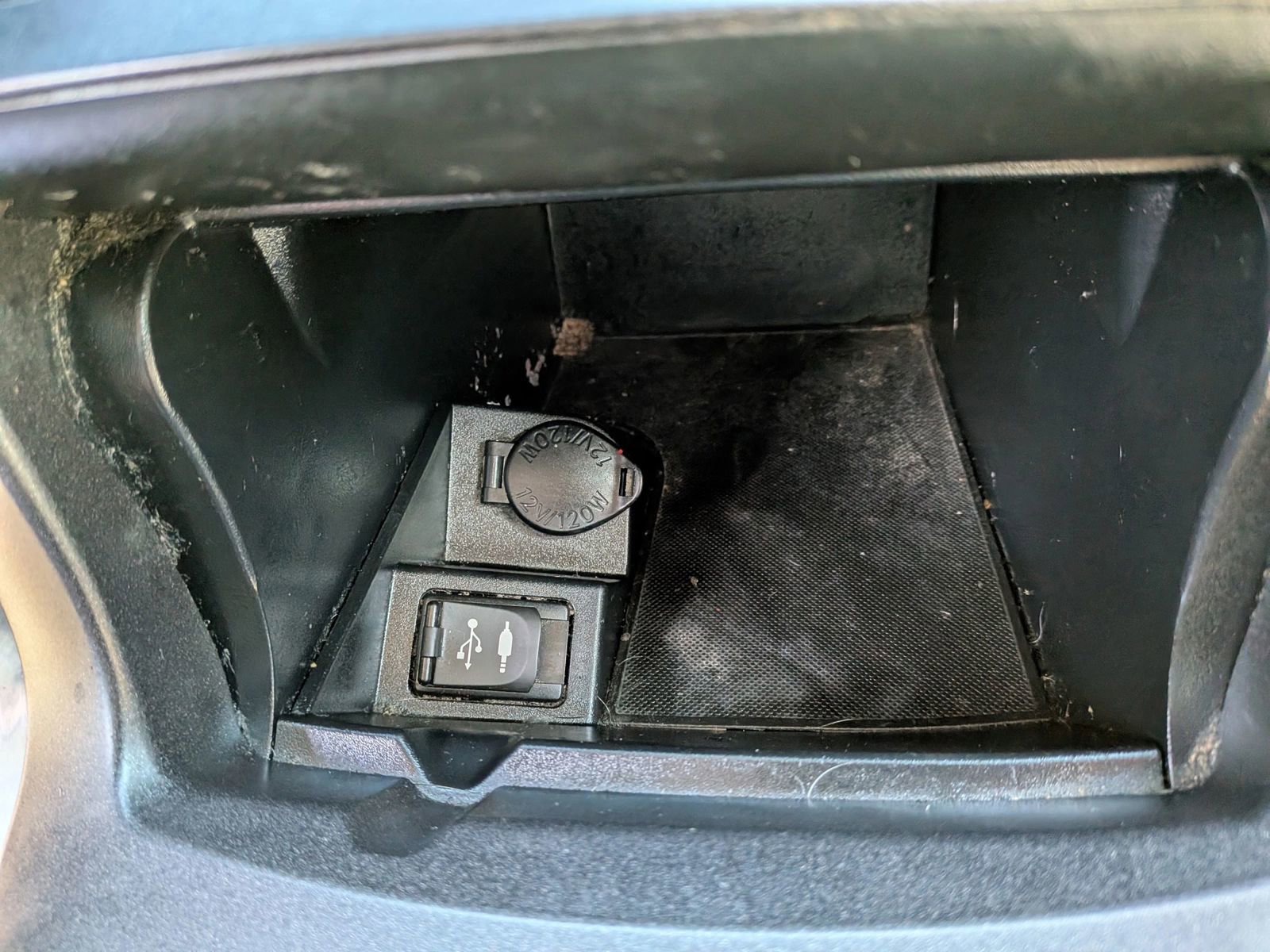 Used 2015 Toyota Camry SE FWD image 49