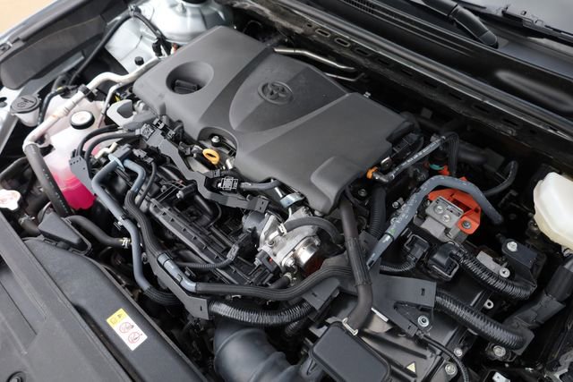 Used 2025 Toyota Camry LE image 9