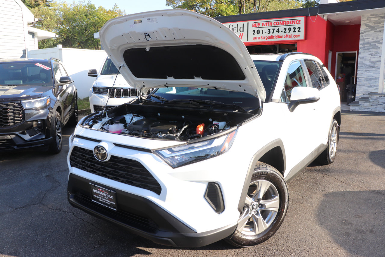 Used 2025 Toyota RAV4 XLE image 47