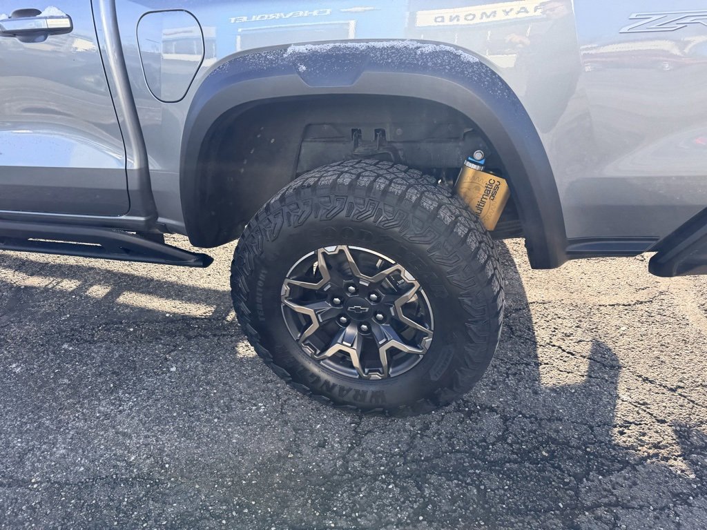 Used 2025 Chevrolet Colorado ZR2 w/ Technology Package image 10